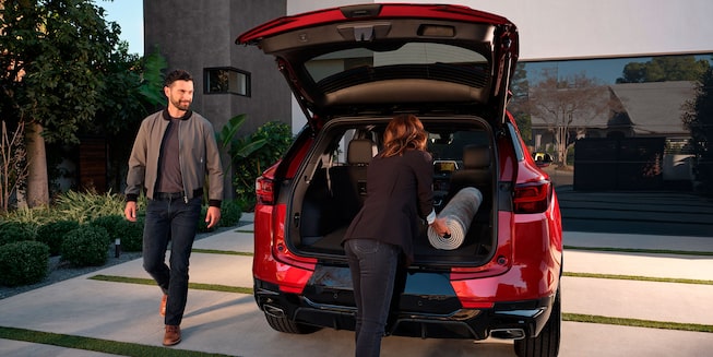 Espacio en cajuela para Chevrolet Blazer 2023, diseñada para adaptarse a tu vida